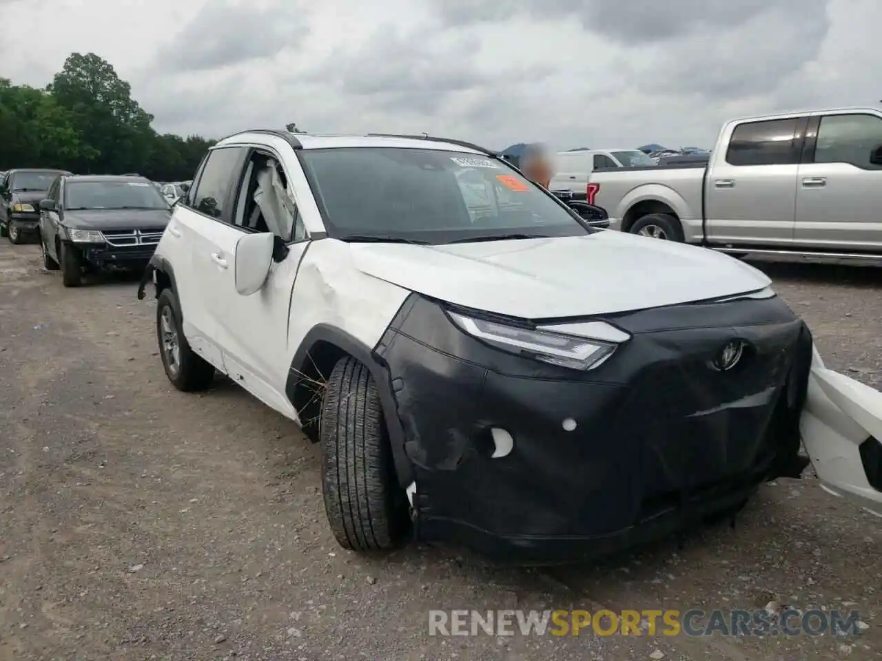 1 Photograph of a damaged car 2T3P1RFV5NC263222 TOYOTA RAV4 2022