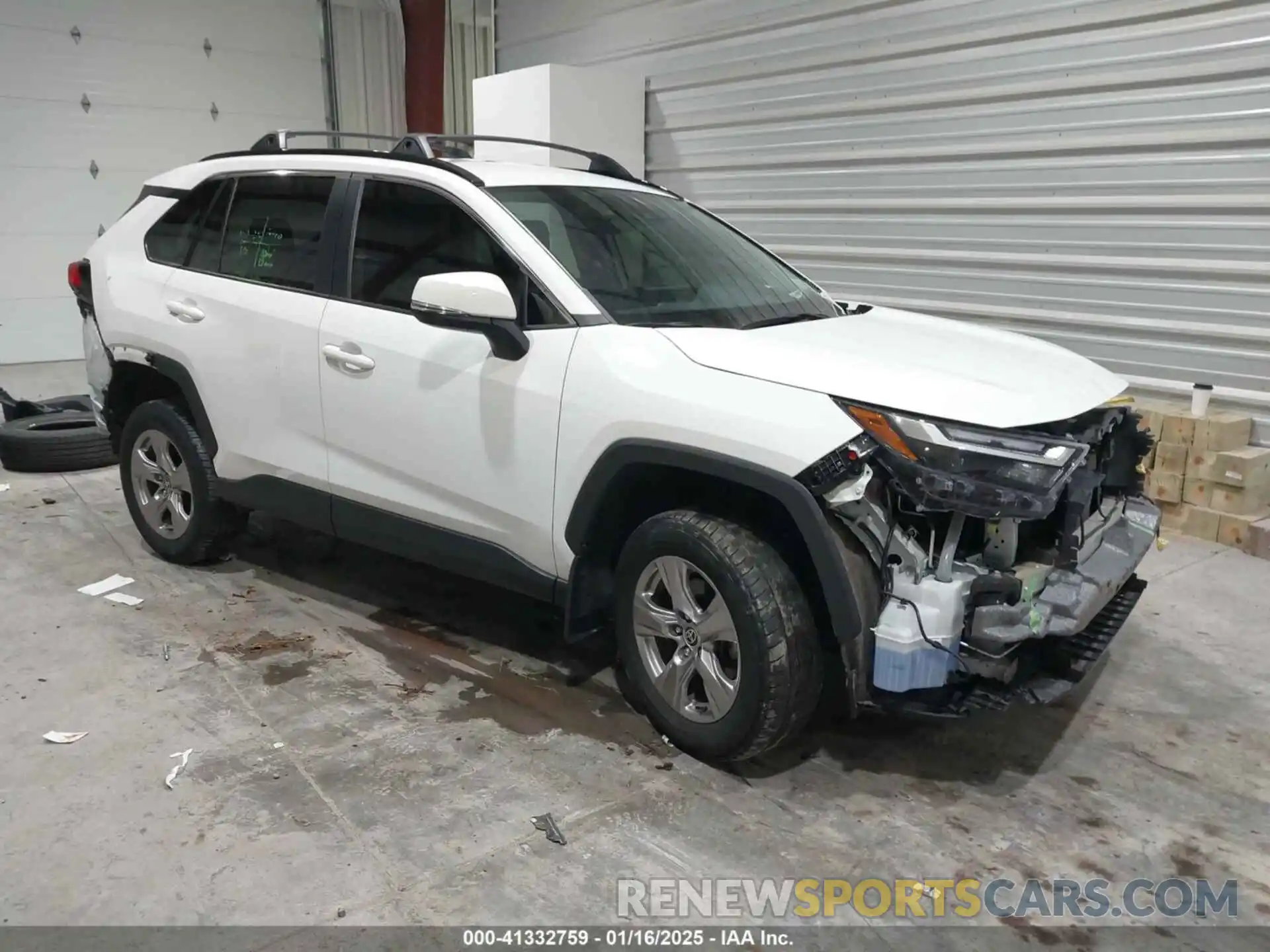 1 Photograph of a damaged car 2T3P1RFV5NC283986 TOYOTA RAV4 2022