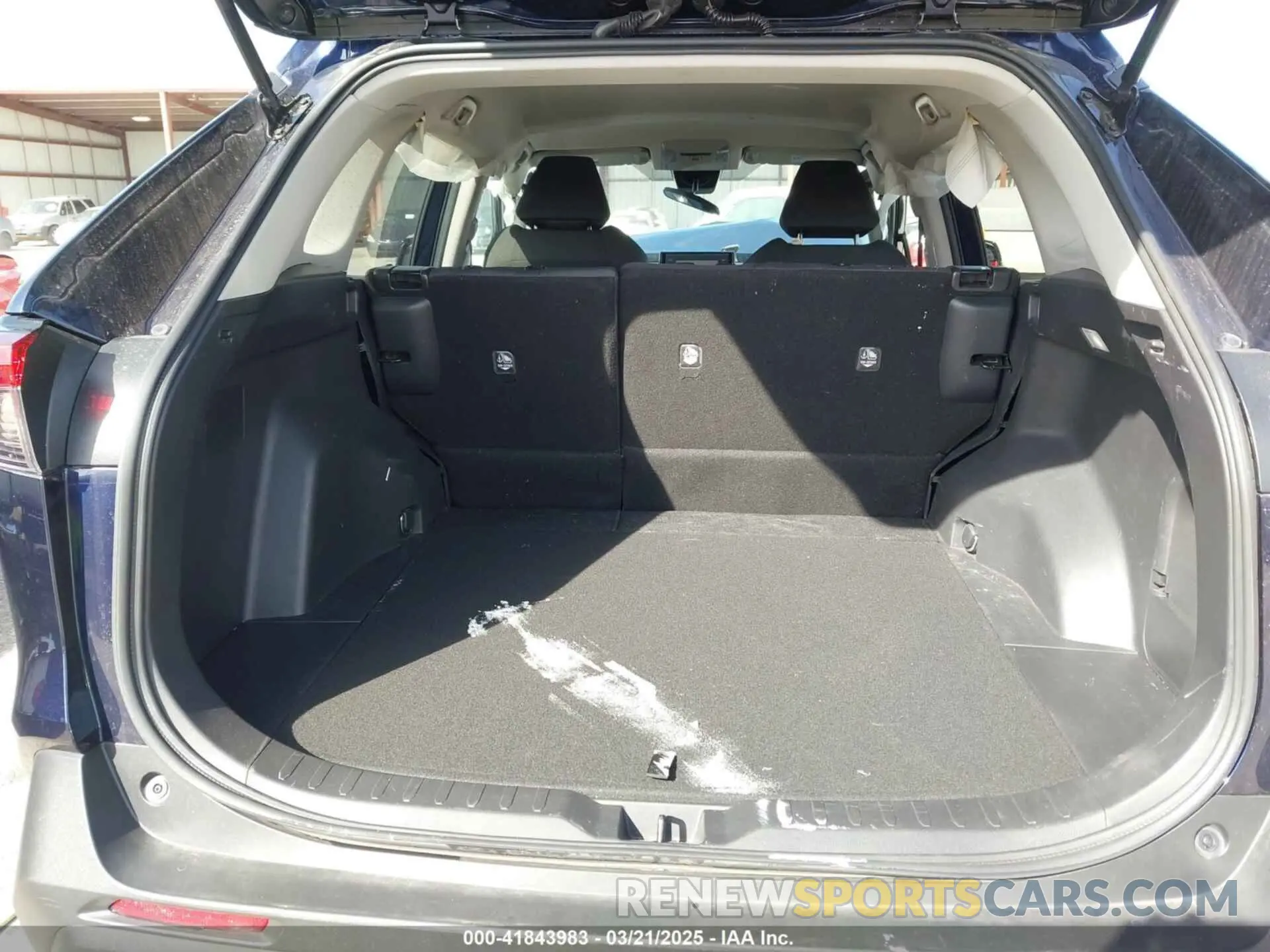 12 Photograph of a damaged car 2T3P1RFV5NW253403 TOYOTA RAV4 2022