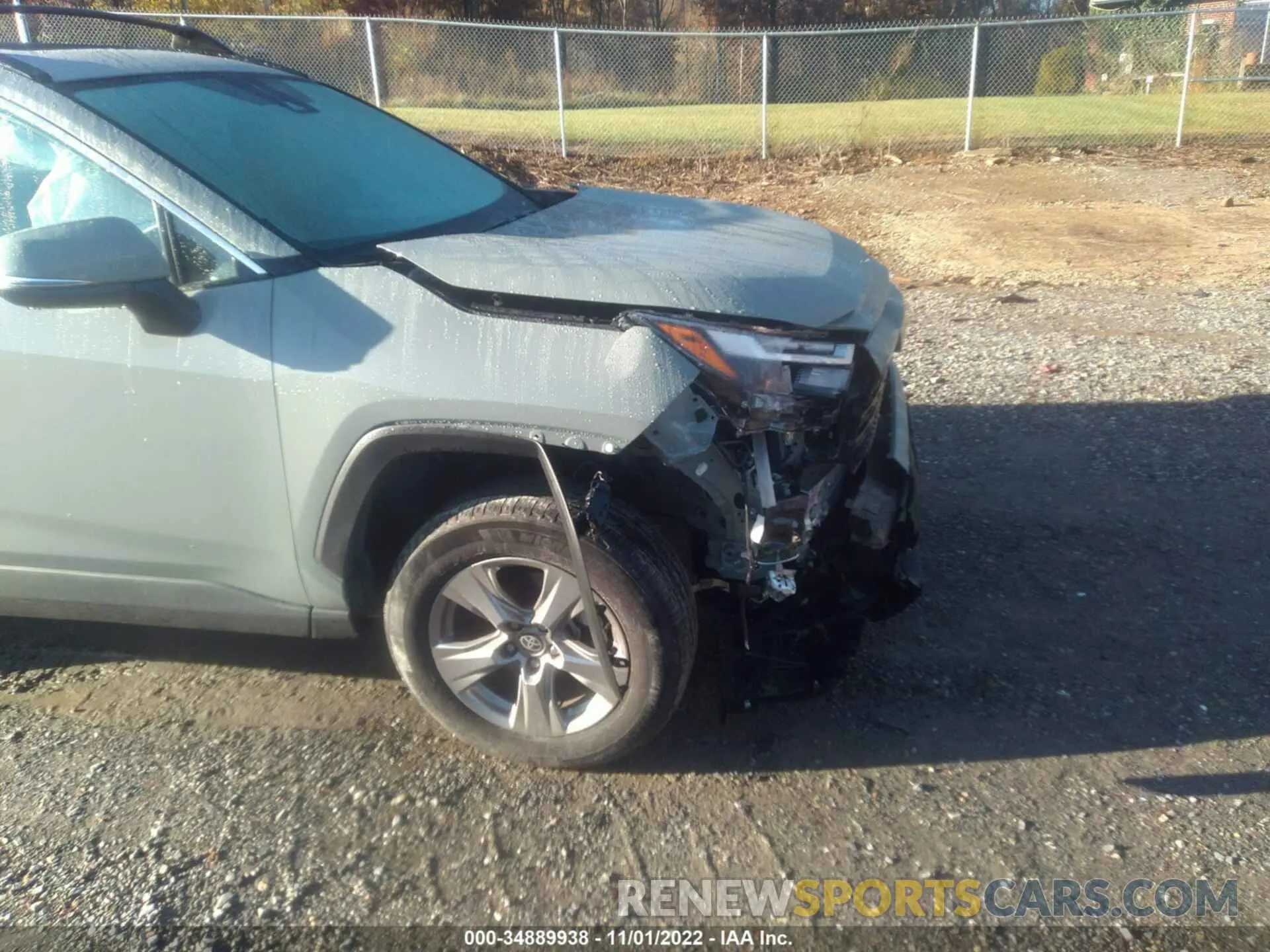12 Photograph of a damaged car 2T3P1RFV5NW260075 TOYOTA RAV4 2022