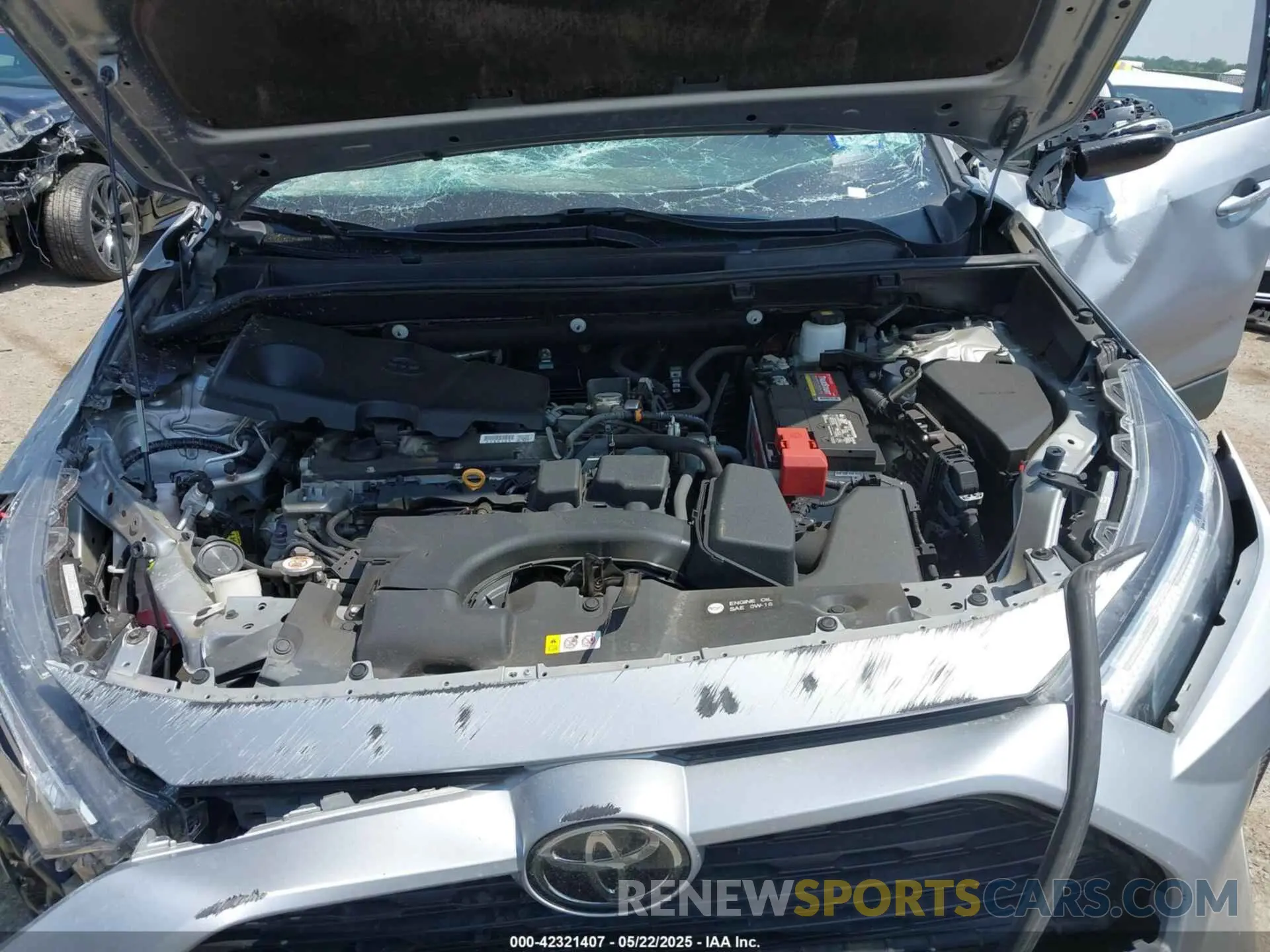 10 Photograph of a damaged car 2T3P1RFV5NW260495 TOYOTA RAV4 2022