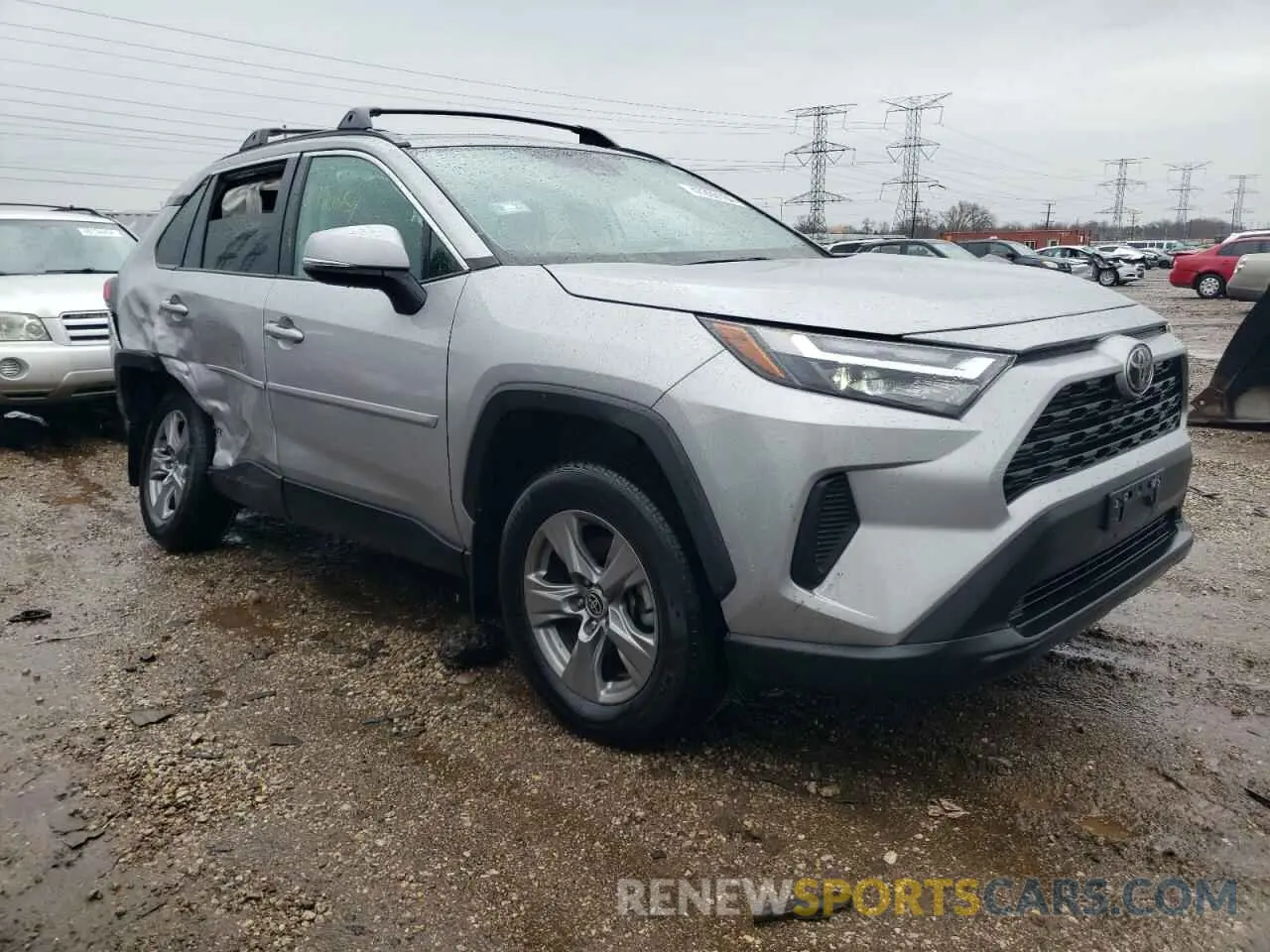 4 Photograph of a damaged car 2T3P1RFV5NW260805 TOYOTA RAV4 2022