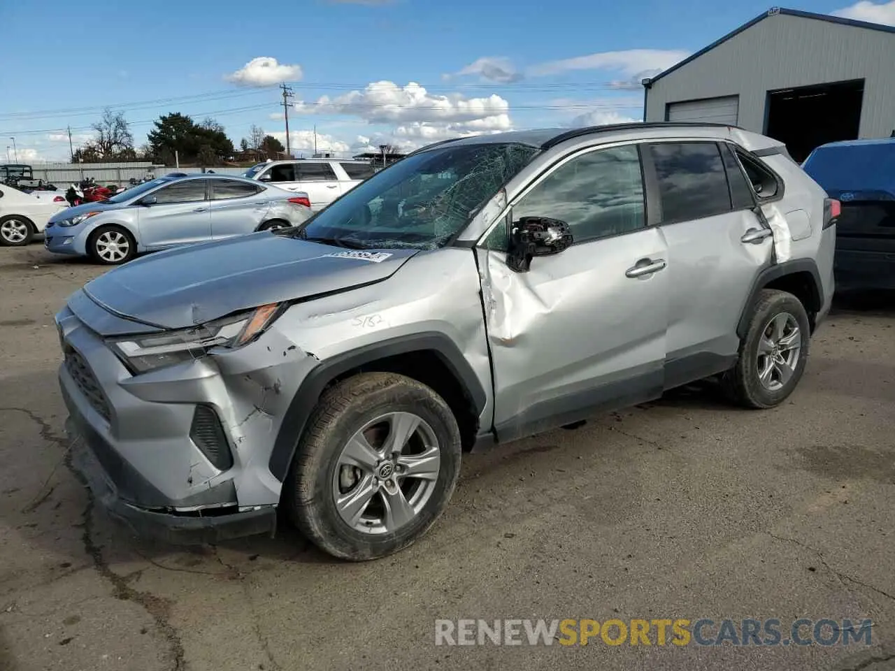 1 Photograph of a damaged car 2T3P1RFV5NW292797 TOYOTA RAV4 2022
