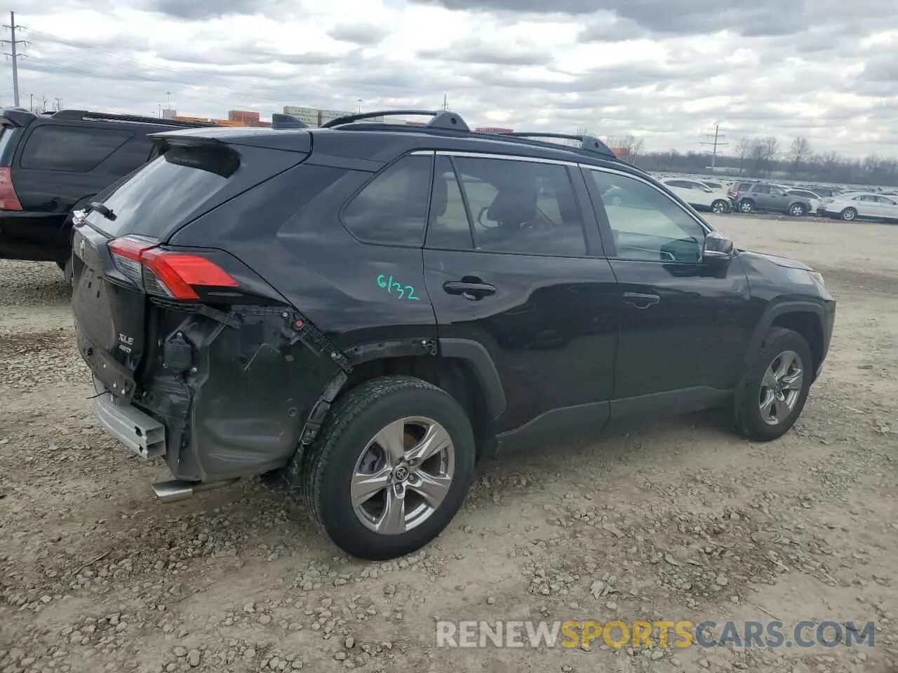 3 Photograph of a damaged car 2T3P1RFV6NC276870 TOYOTA RAV4 2022