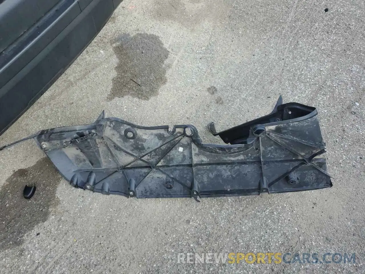 13 Photograph of a damaged car 2T3P1RFV6NC284032 TOYOTA RAV4 2022