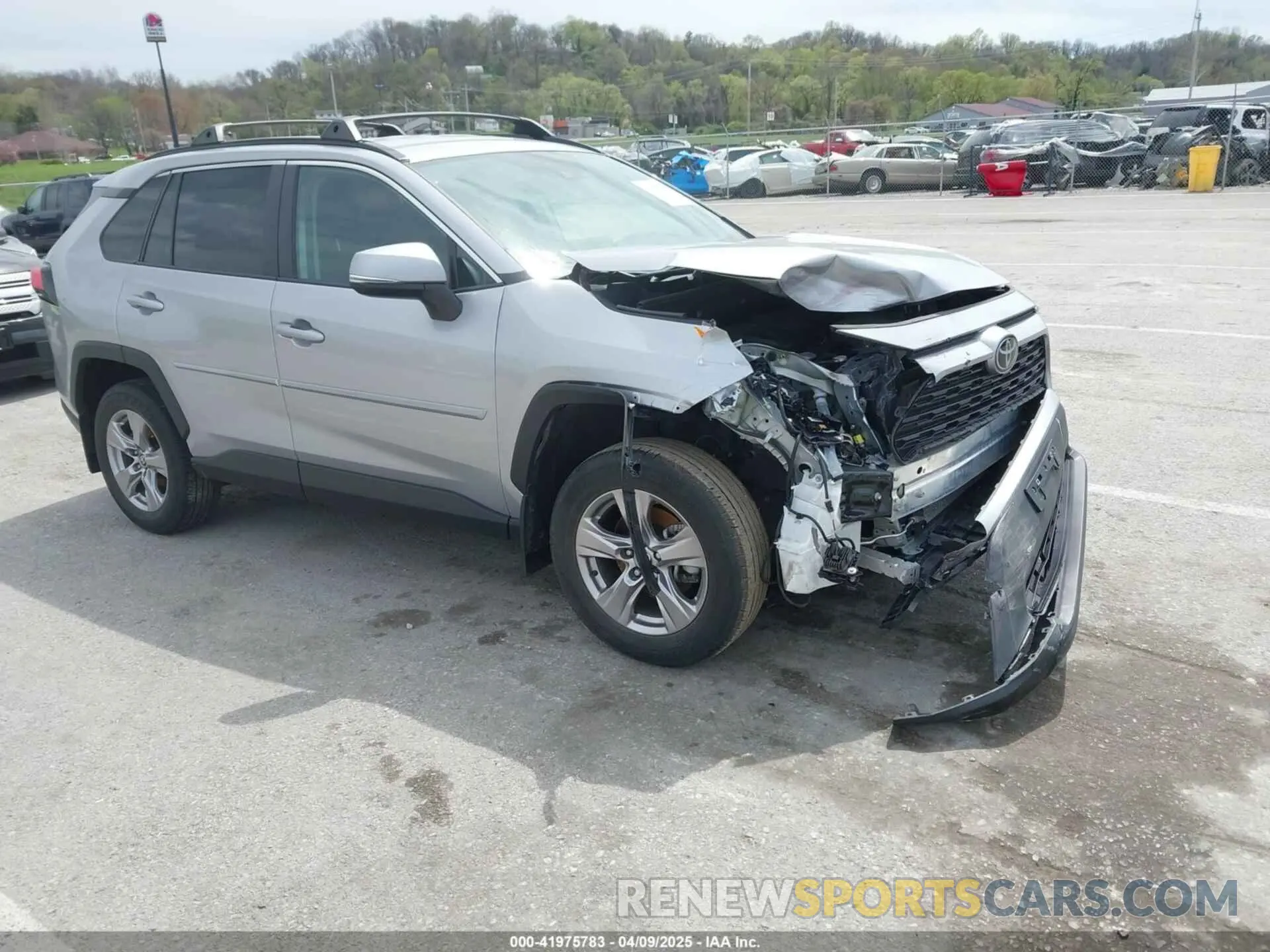 1 Photograph of a damaged car 2T3P1RFV6NC286167 TOYOTA RAV4 2022