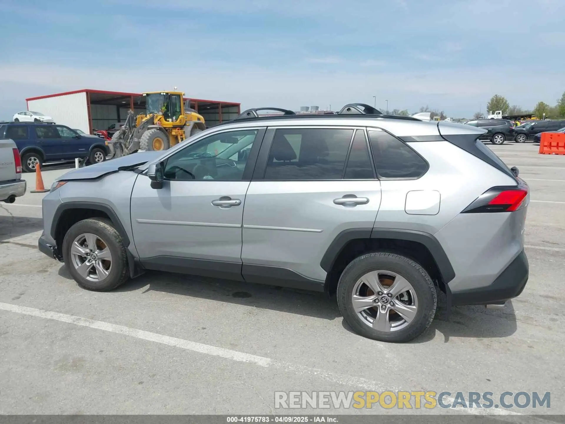 14 Photograph of a damaged car 2T3P1RFV6NC286167 TOYOTA RAV4 2022