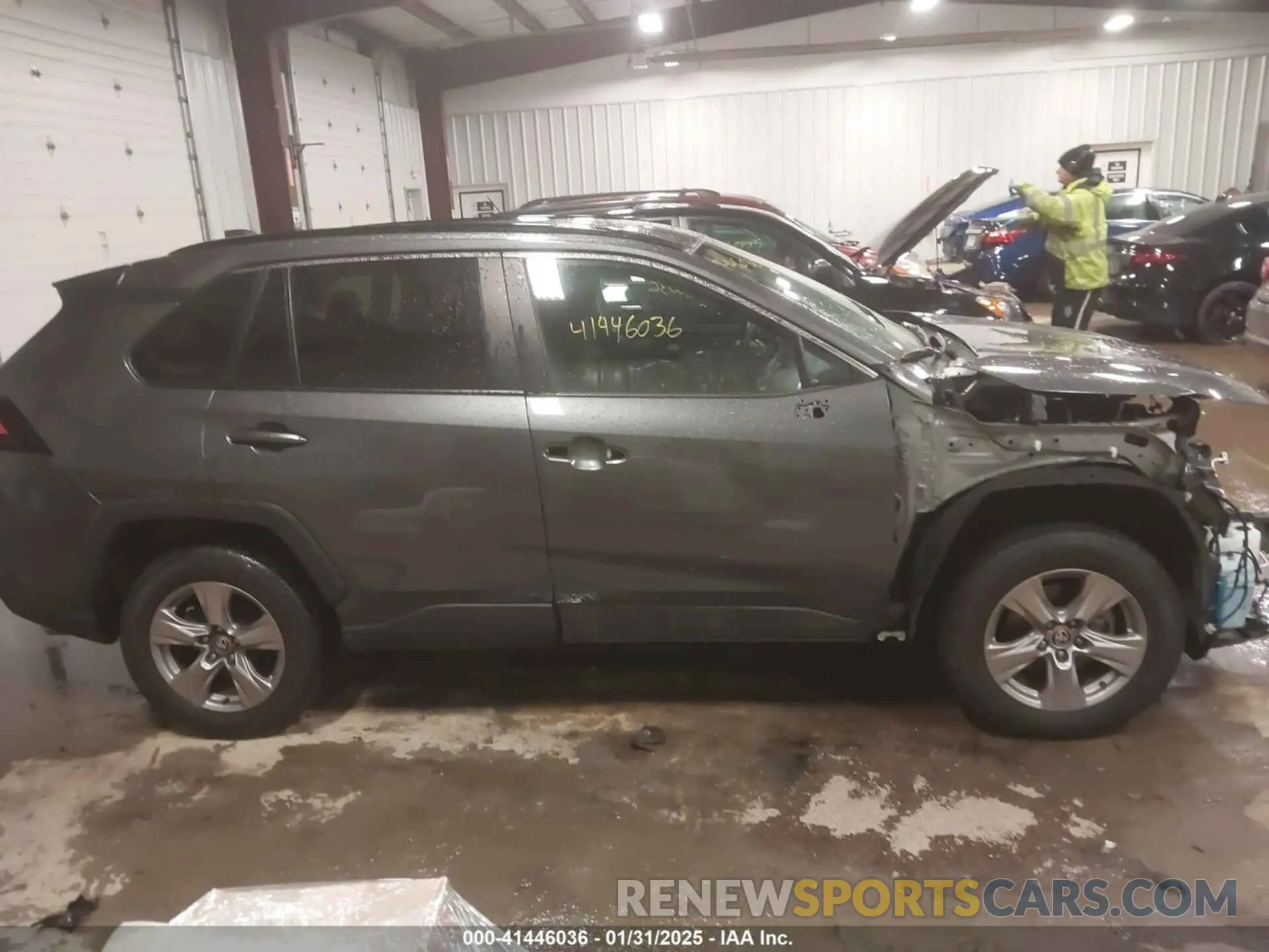 14 Photograph of a damaged car 2T3P1RFV6NC322178 TOYOTA RAV4 2022