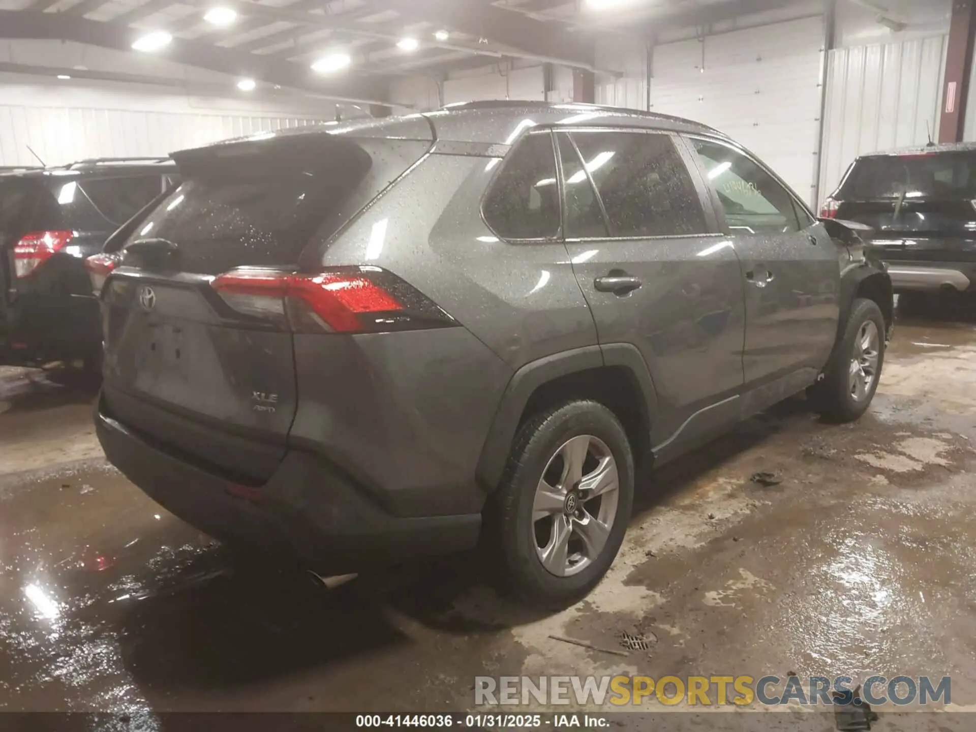4 Photograph of a damaged car 2T3P1RFV6NC322178 TOYOTA RAV4 2022