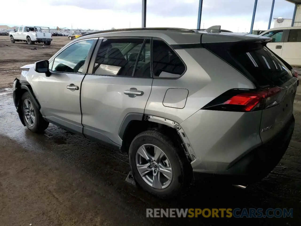 2 Photograph of a damaged car 2T3P1RFV6NW253863 TOYOTA RAV4 2022