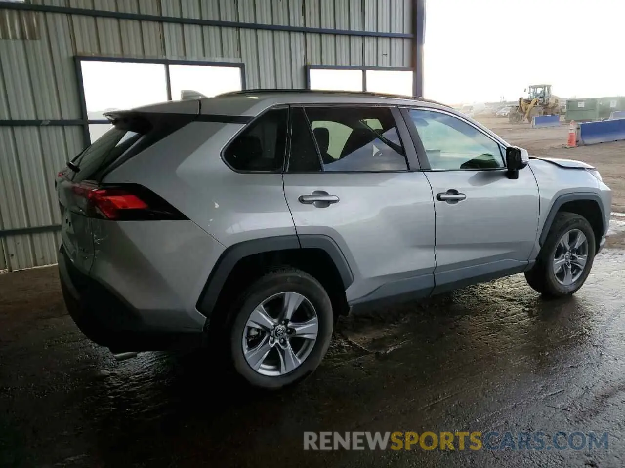 3 Photograph of a damaged car 2T3P1RFV6NW253863 TOYOTA RAV4 2022