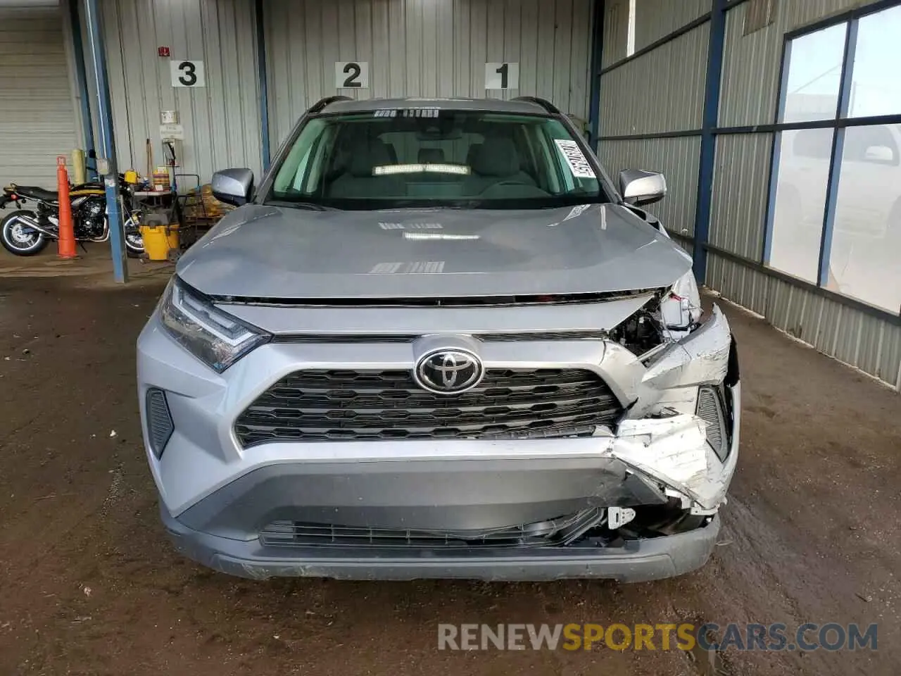5 Photograph of a damaged car 2T3P1RFV6NW253863 TOYOTA RAV4 2022