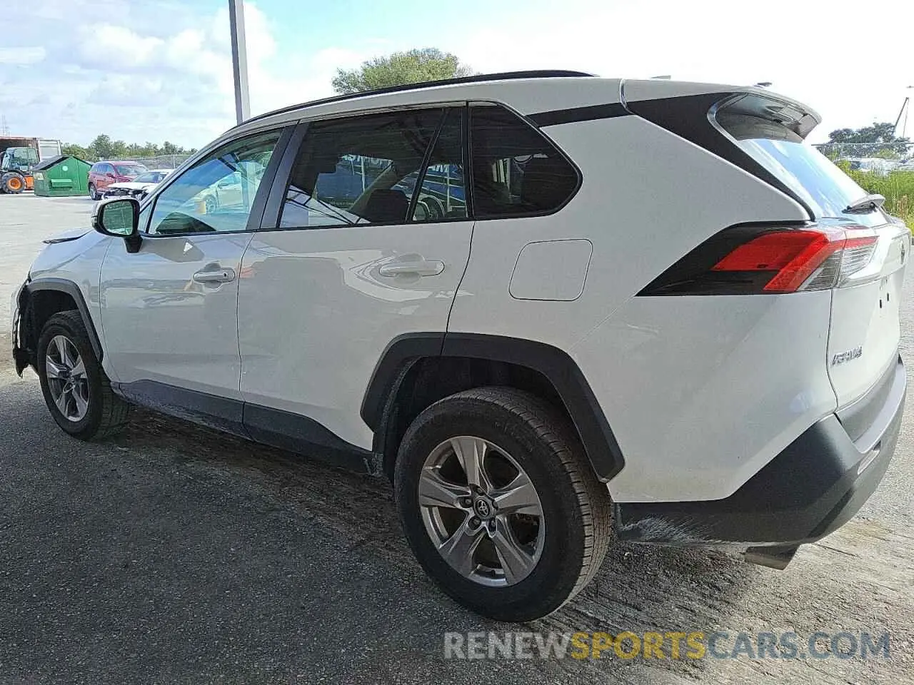 2 Photograph of a damaged car 2T3P1RFV6NW299175 TOYOTA RAV4 2022