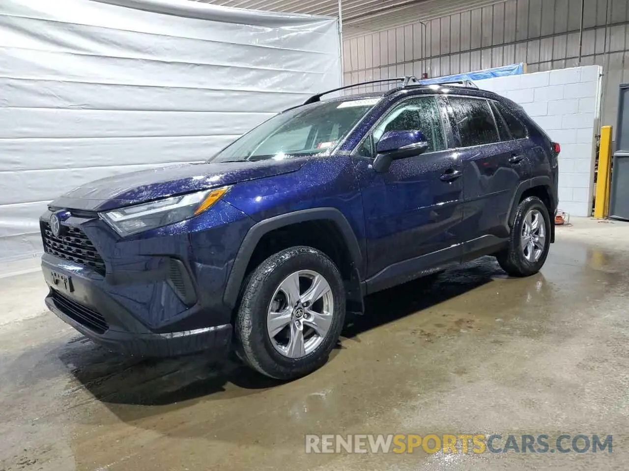 1 Photograph of a damaged car 2T3P1RFV6NW304181 TOYOTA RAV4 2022