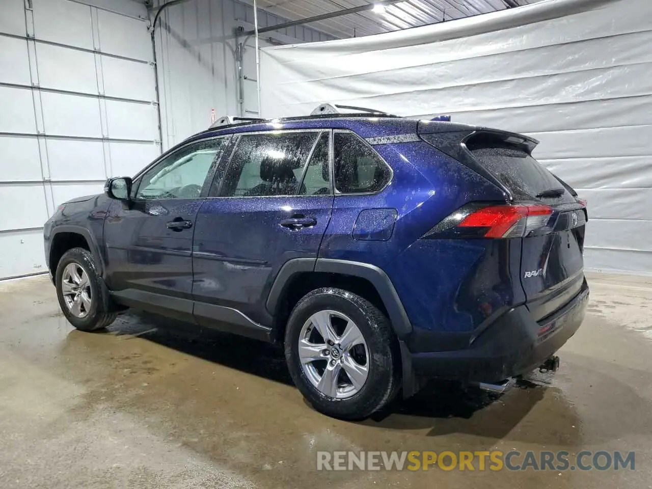 2 Photograph of a damaged car 2T3P1RFV6NW304181 TOYOTA RAV4 2022