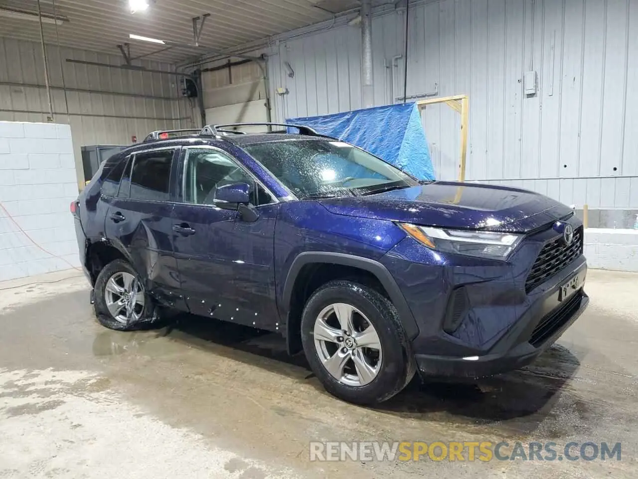 4 Photograph of a damaged car 2T3P1RFV6NW304181 TOYOTA RAV4 2022