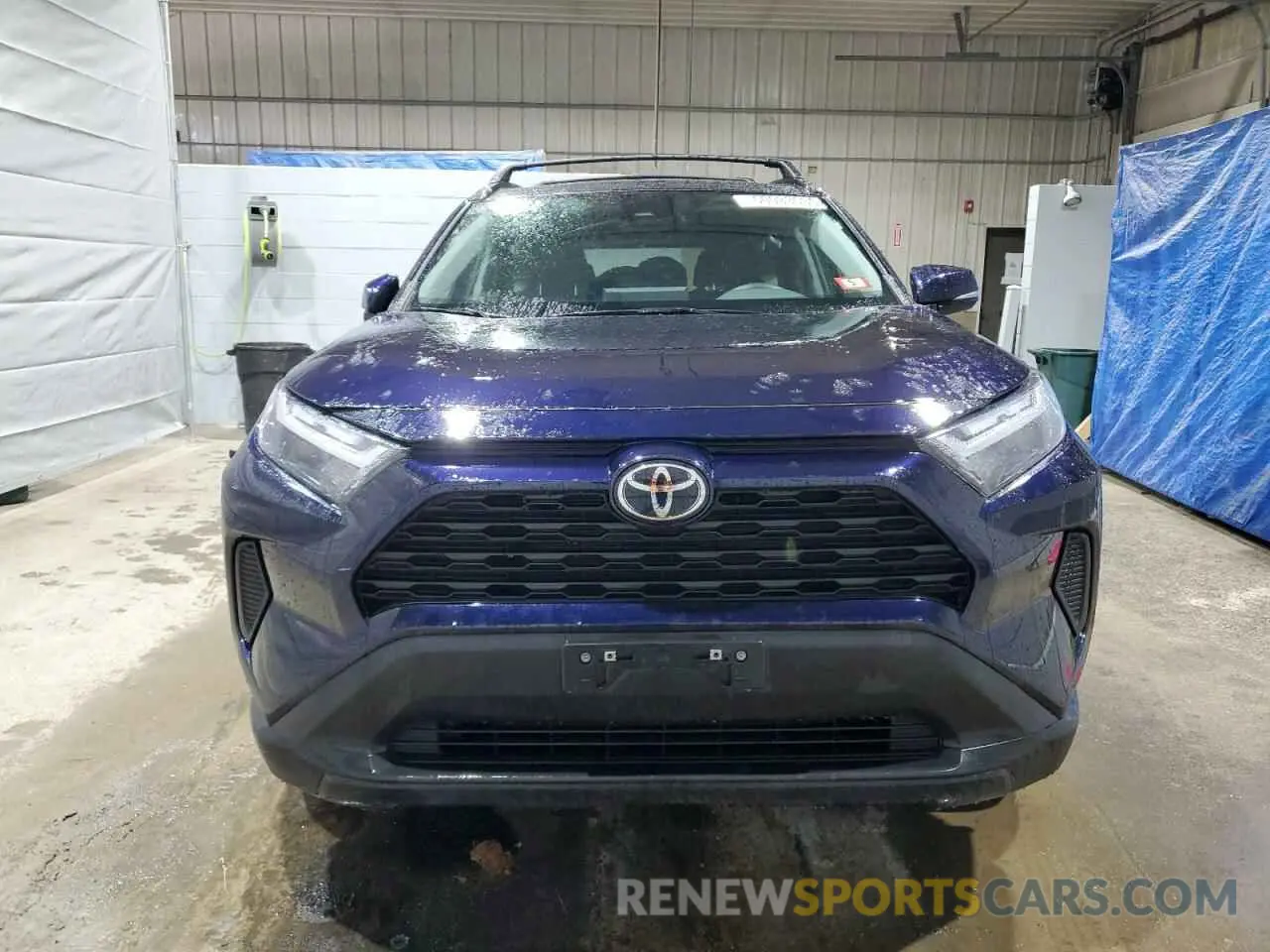 5 Photograph of a damaged car 2T3P1RFV6NW304181 TOYOTA RAV4 2022