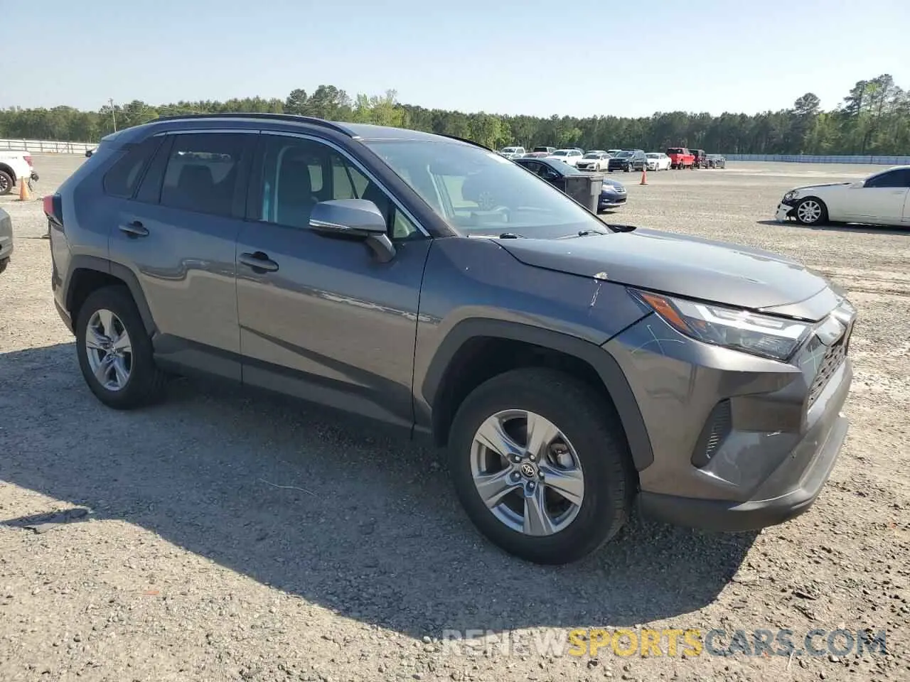 4 Photograph of a damaged car 2T3P1RFV7NC268356 TOYOTA RAV4 2022