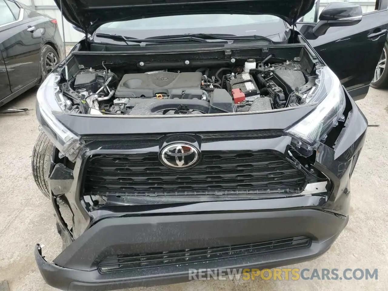 12 Photograph of a damaged car 2T3P1RFV7NC274805 TOYOTA RAV4 2022