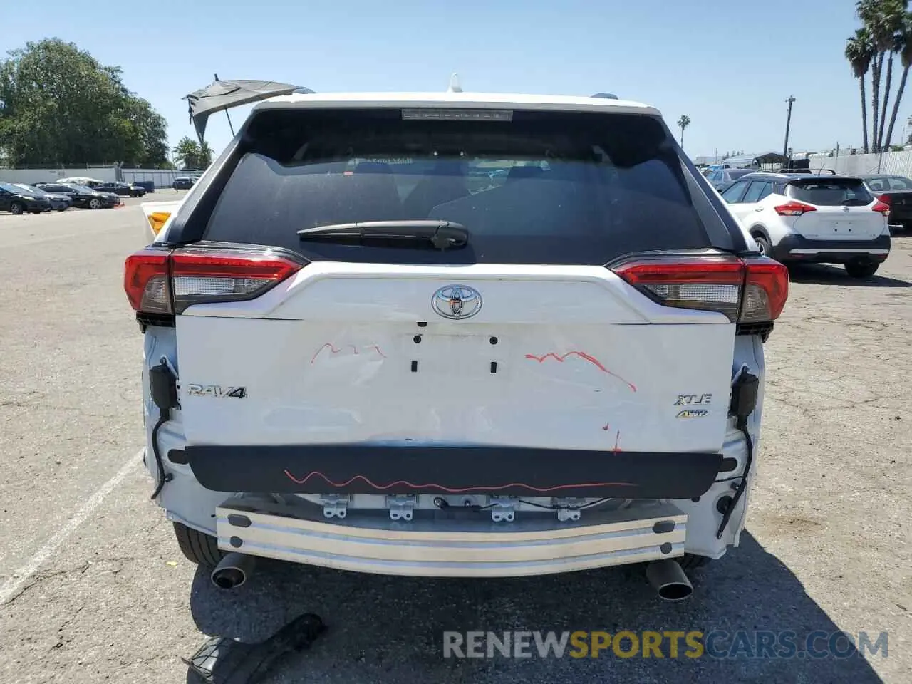 6 Photograph of a damaged car 2T3P1RFV7NW260899 TOYOTA RAV4 2022