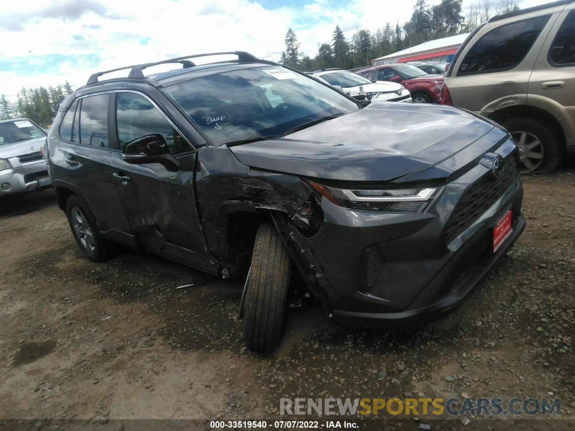 1 Photograph of a damaged car 2T3P1RFV7NW267223 TOYOTA RAV4 2022