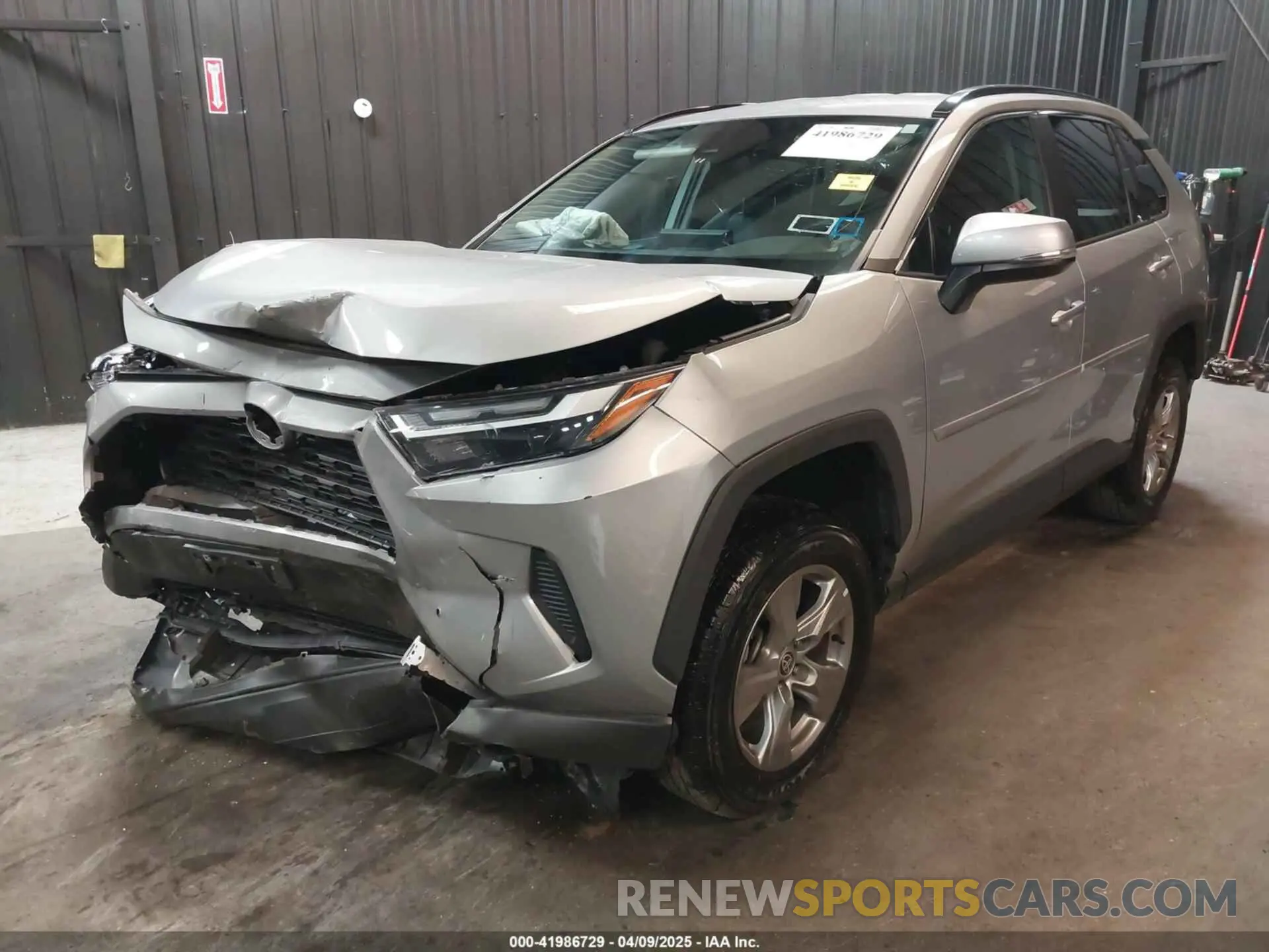 2 Photograph of a damaged car 2T3P1RFV7NW271885 TOYOTA RAV4 2022