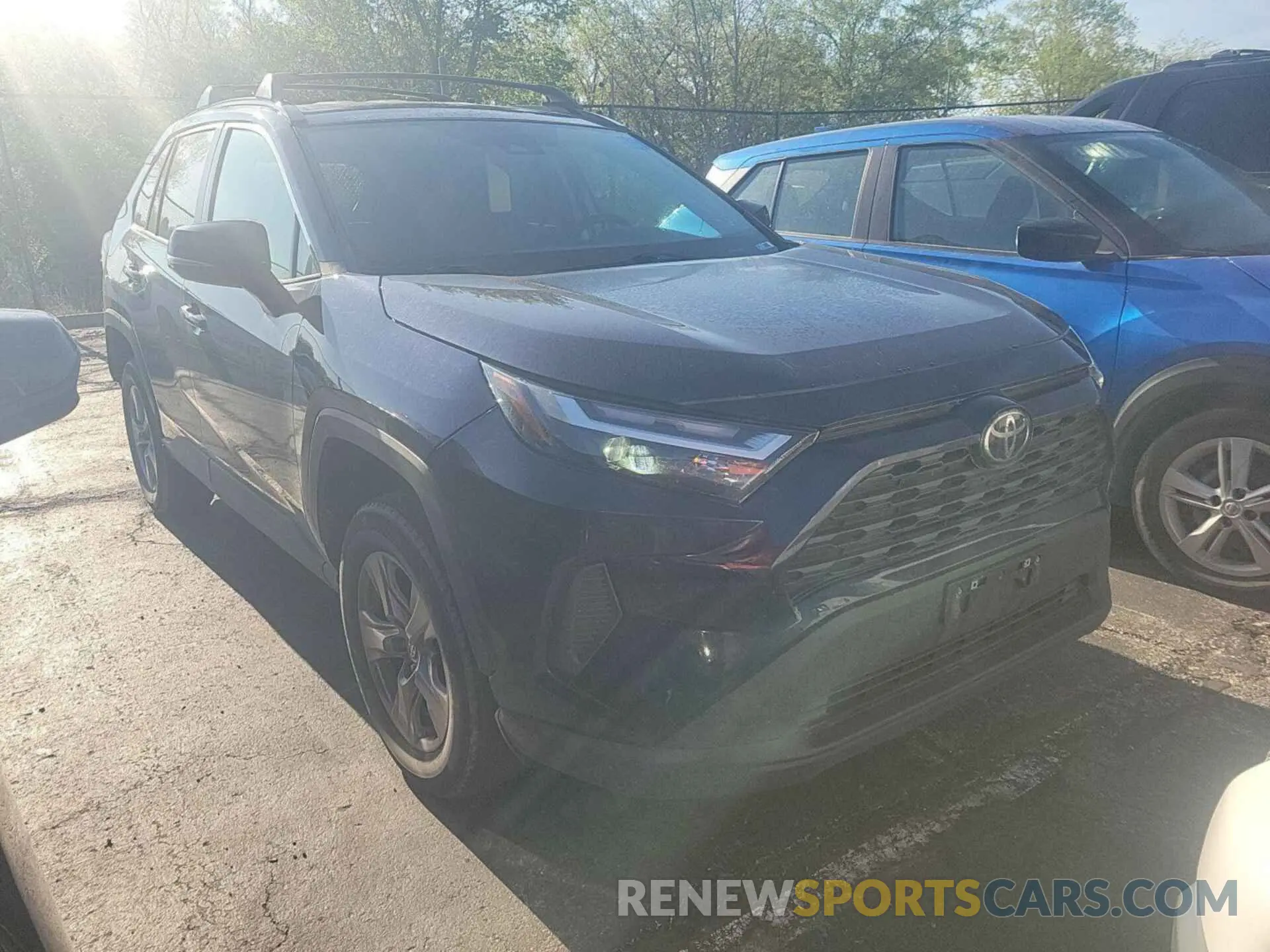18 Photograph of a damaged car 2T3P1RFV7NW275452 TOYOTA RAV4 2022