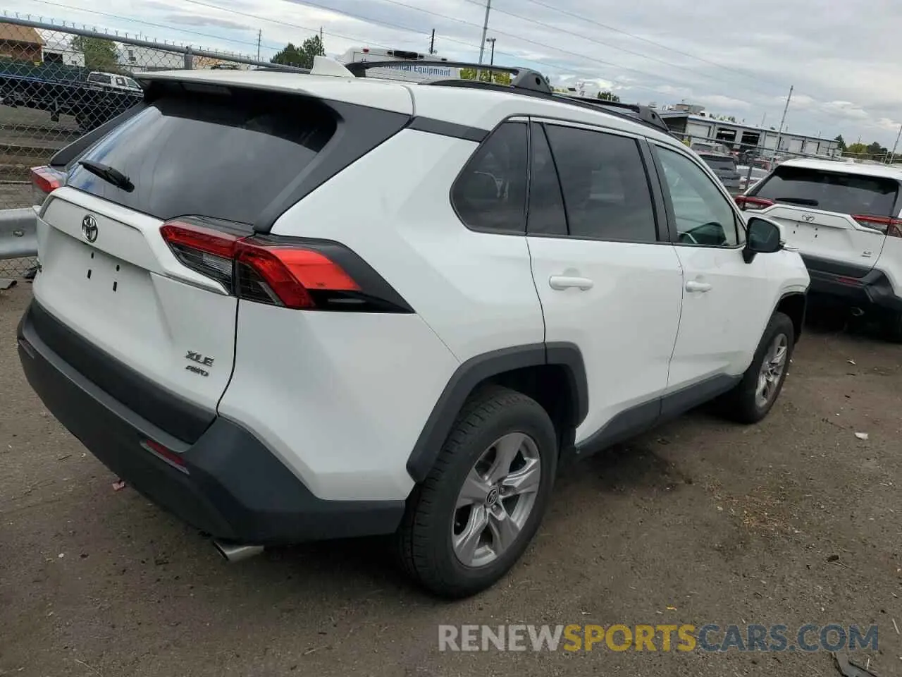3 Photograph of a damaged car 2T3P1RFV7NW278075 TOYOTA RAV4 2022