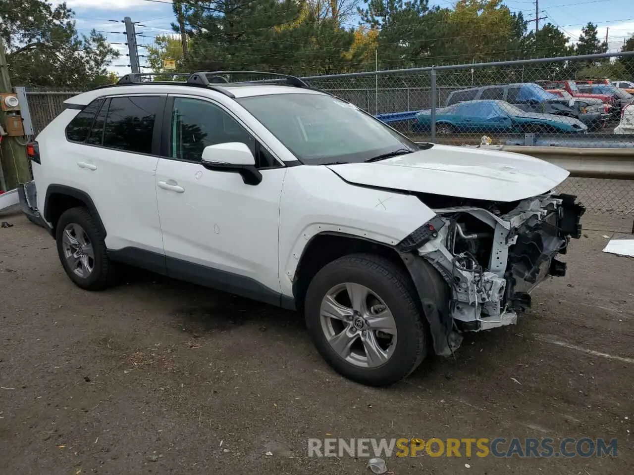 4 Photograph of a damaged car 2T3P1RFV7NW278075 TOYOTA RAV4 2022