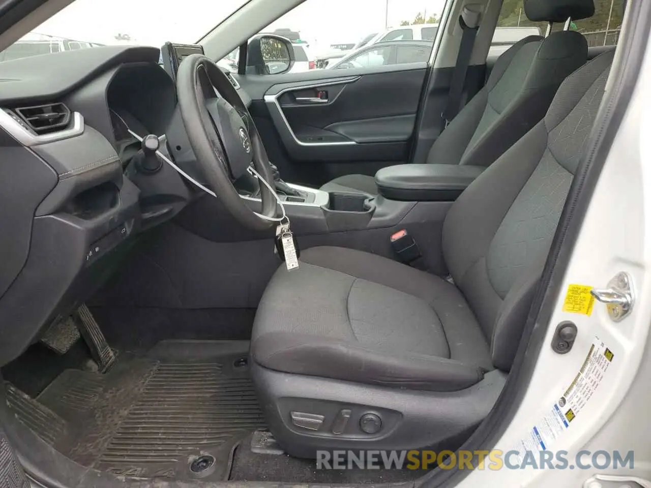 7 Photograph of a damaged car 2T3P1RFV7NW278075 TOYOTA RAV4 2022