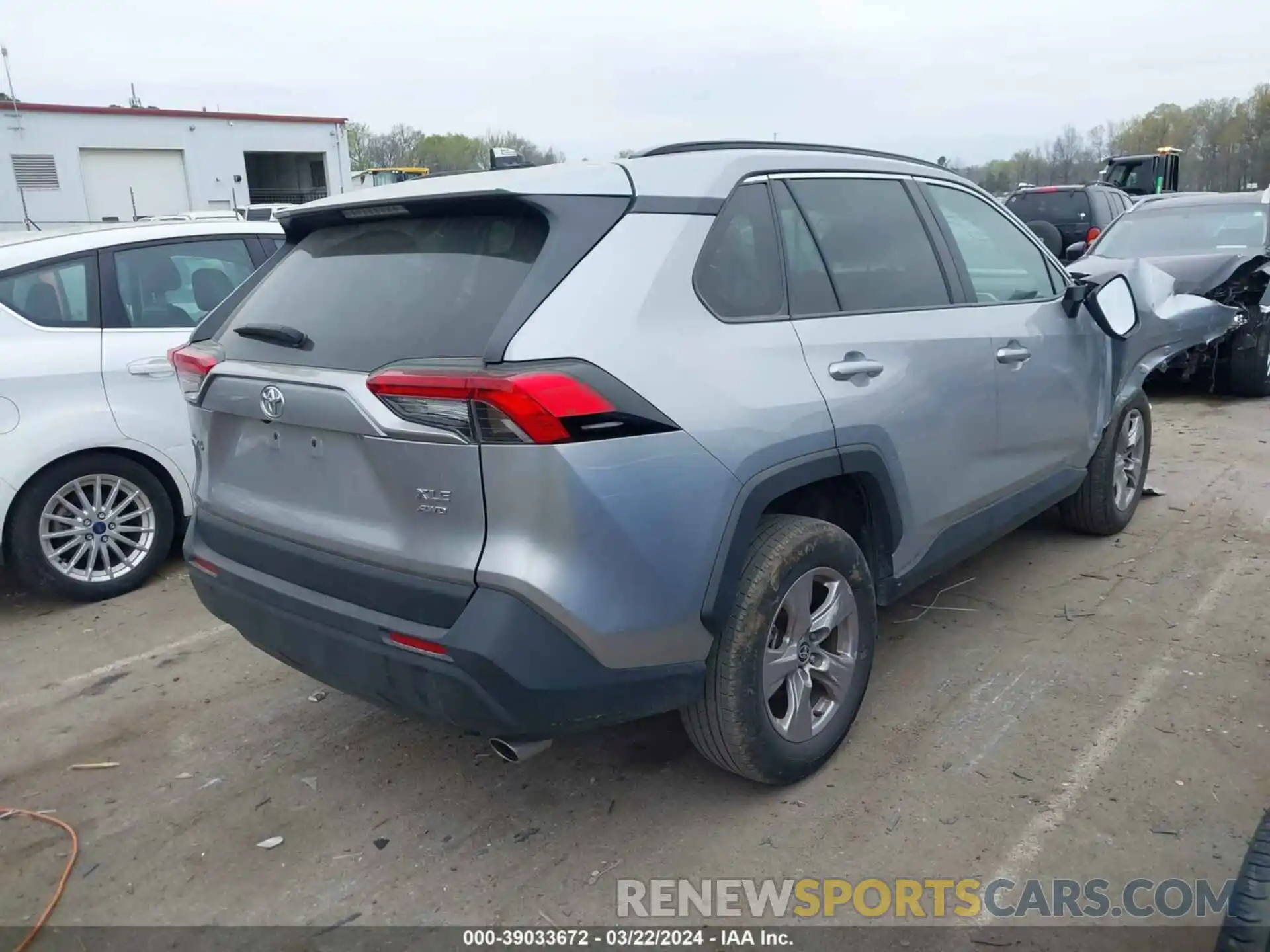 4 Photograph of a damaged car 2T3P1RFV7NW278092 TOYOTA RAV4 2022