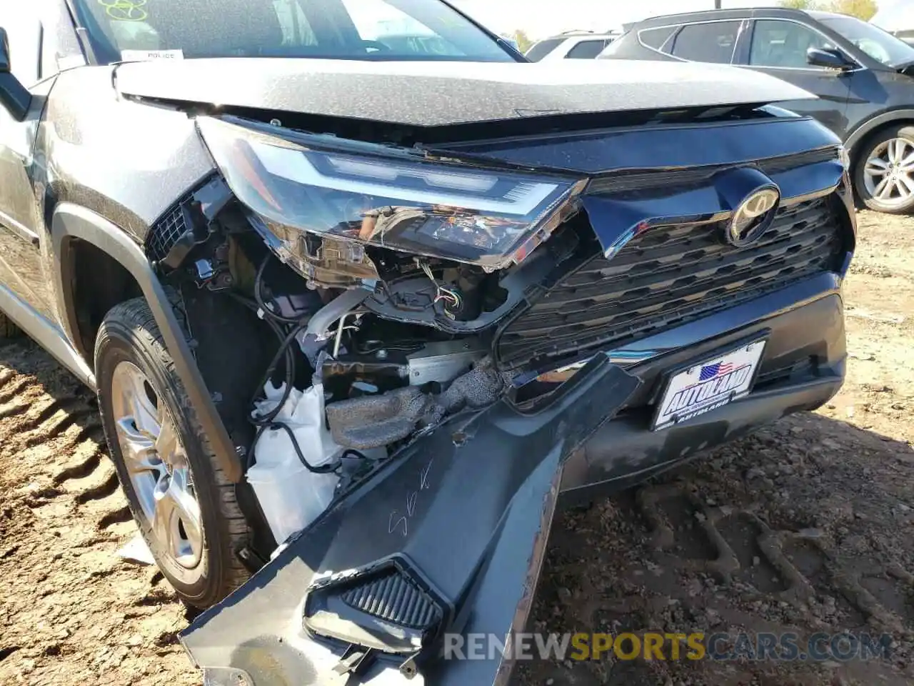 9 Photograph of a damaged car 2T3P1RFV7NW281817 TOYOTA RAV4 2022