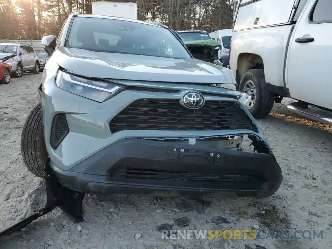 5 Photograph of a damaged car 2T3P1RFV7NW296740 TOYOTA RAV4 2022