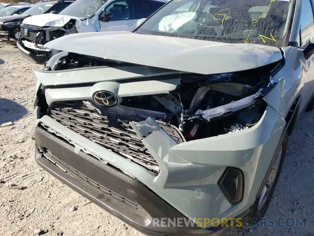 9 Photograph of a damaged car 2T3P1RFV7NW307297 TOYOTA RAV4 2022