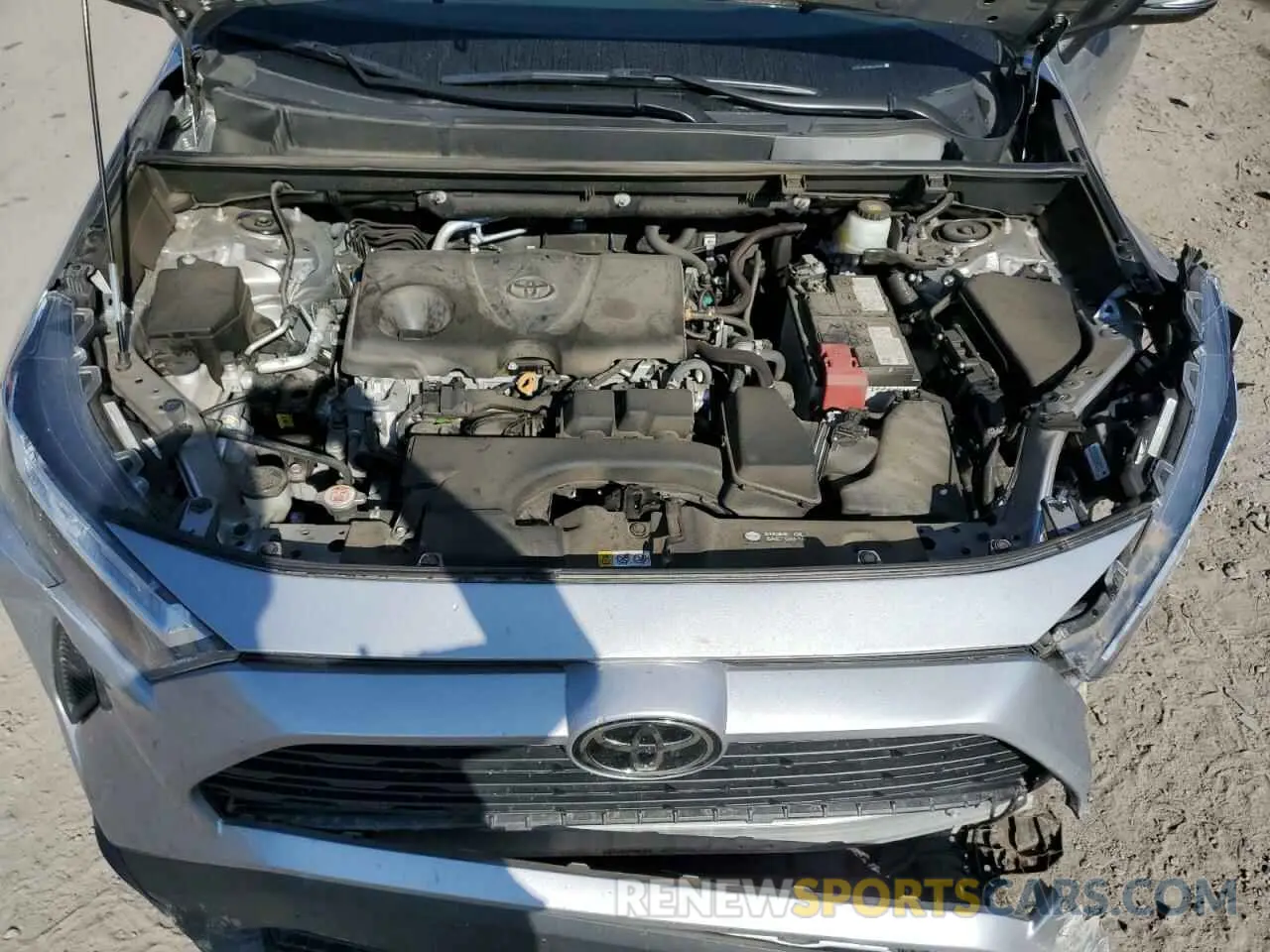 12 Photograph of a damaged car 2T3P1RFV8NC258533 TOYOTA RAV4 2022