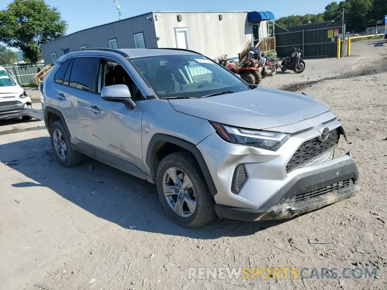 4 Photograph of a damaged car 2T3P1RFV8NC258533 TOYOTA RAV4 2022