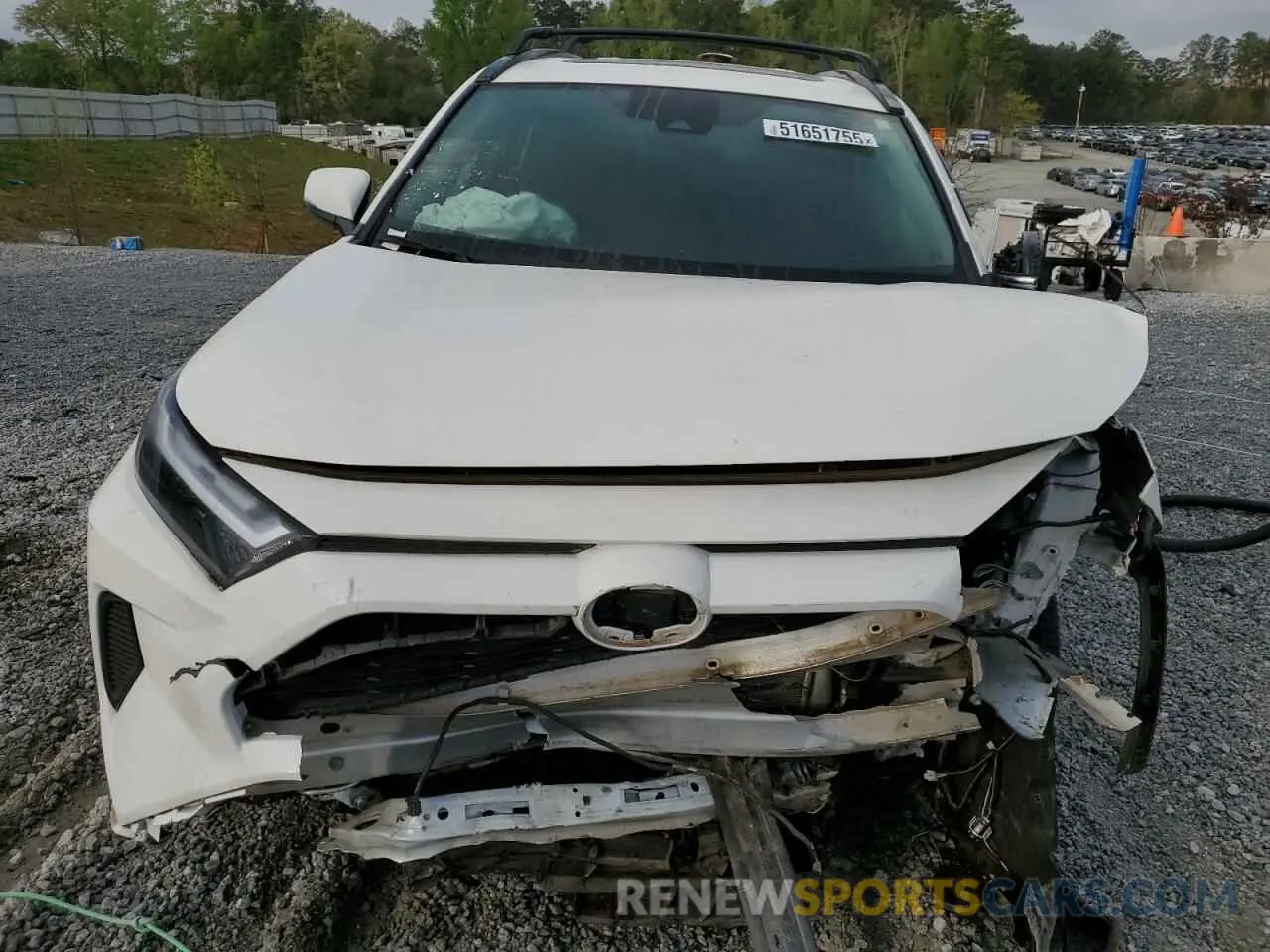 5 Photograph of a damaged car 2T3P1RFV8NC265479 TOYOTA RAV4 2022