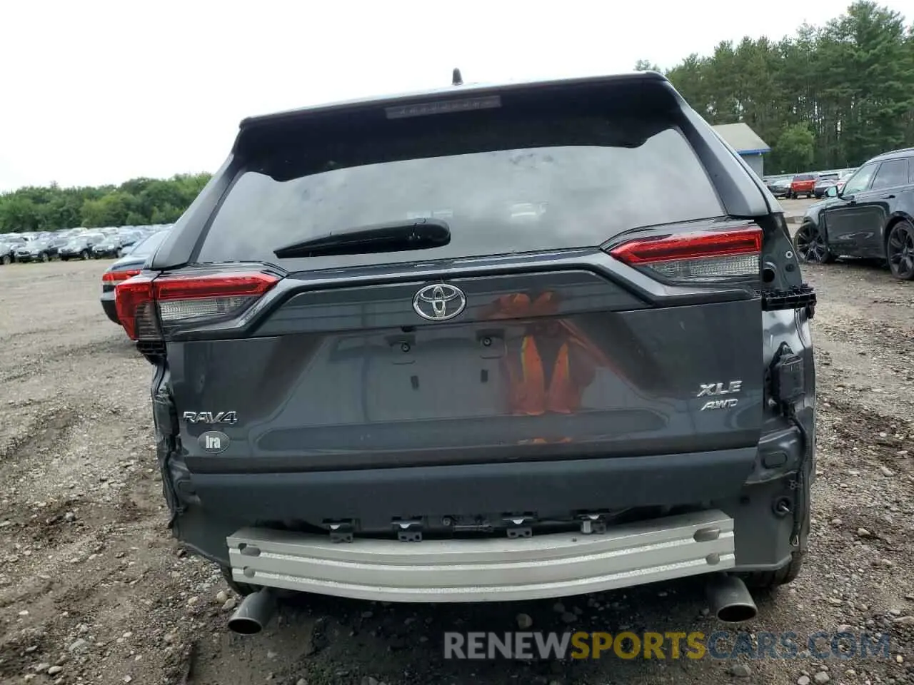 6 Photograph of a damaged car 2T3P1RFV8NC298630 TOYOTA RAV4 2022