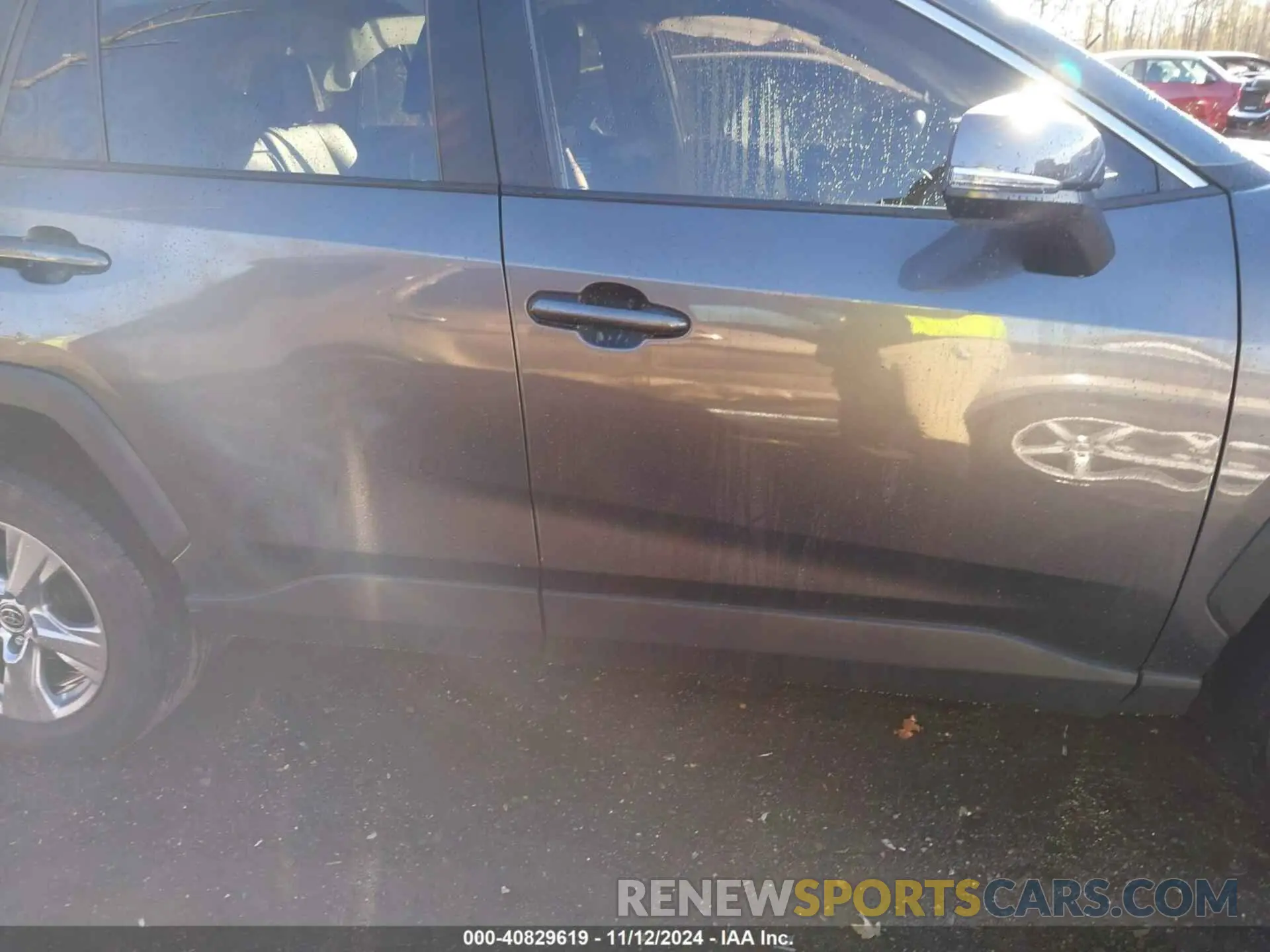13 Photograph of a damaged car 2T3P1RFV8NW278957 TOYOTA RAV4 2022