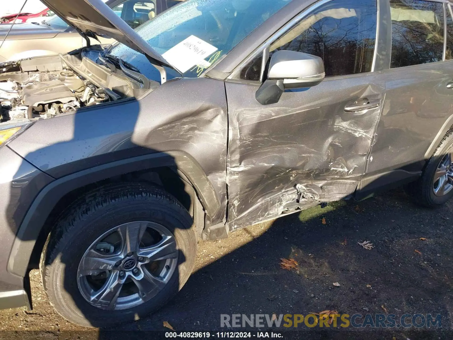 6 Photograph of a damaged car 2T3P1RFV8NW278957 TOYOTA RAV4 2022