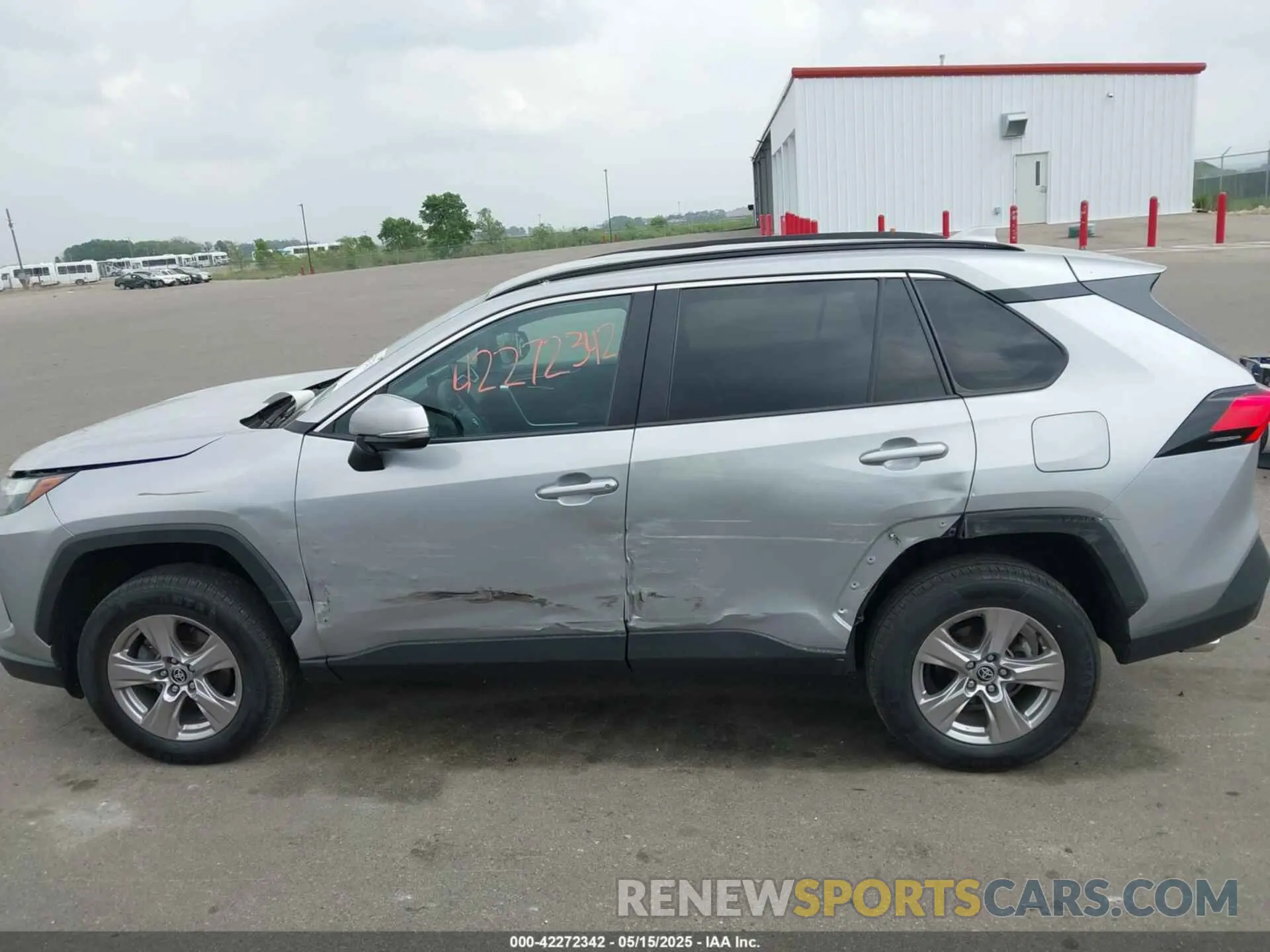 14 Photograph of a damaged car 2T3P1RFV8NW299856 TOYOTA RAV4 2022