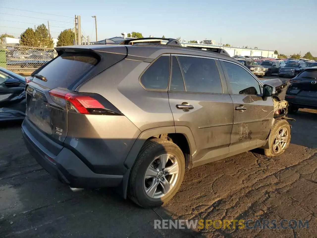 3 Photograph of a damaged car 2T3P1RFV8NW316834 TOYOTA RAV4 2022