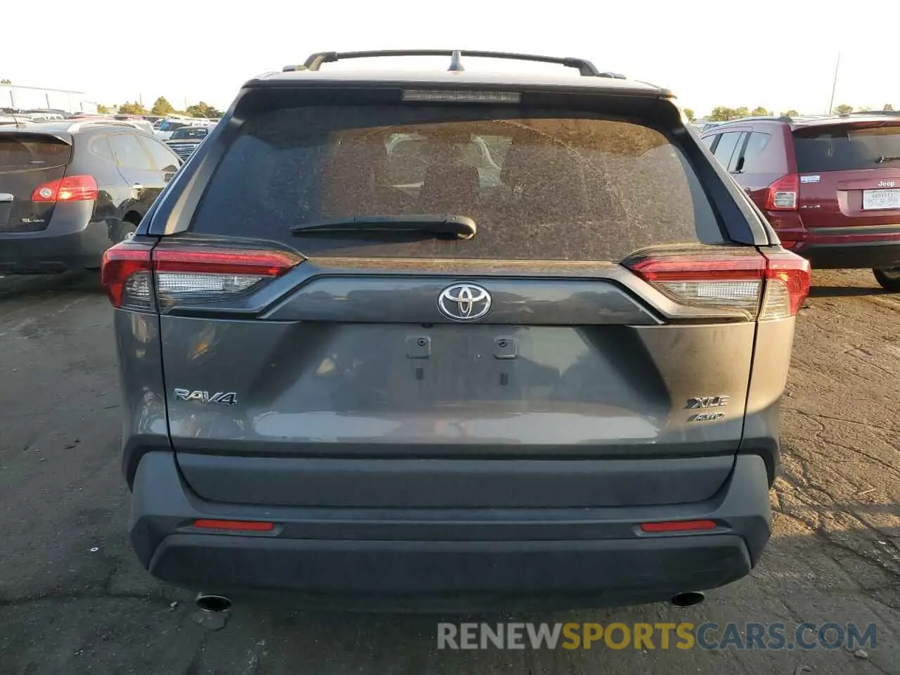 6 Photograph of a damaged car 2T3P1RFV8NW316834 TOYOTA RAV4 2022