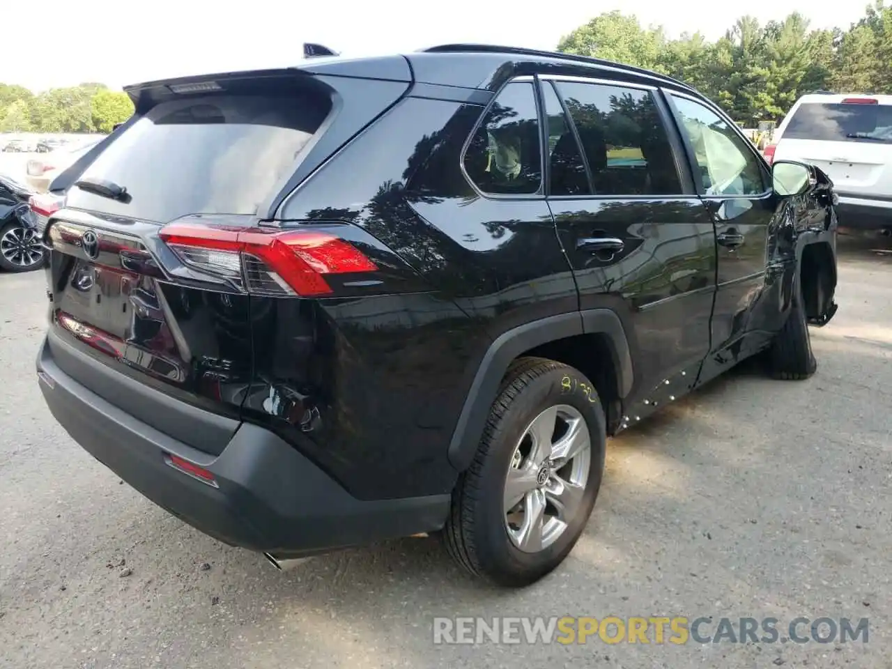 4 Photograph of a damaged car 2T3P1RFV9NC282341 TOYOTA RAV4 2022