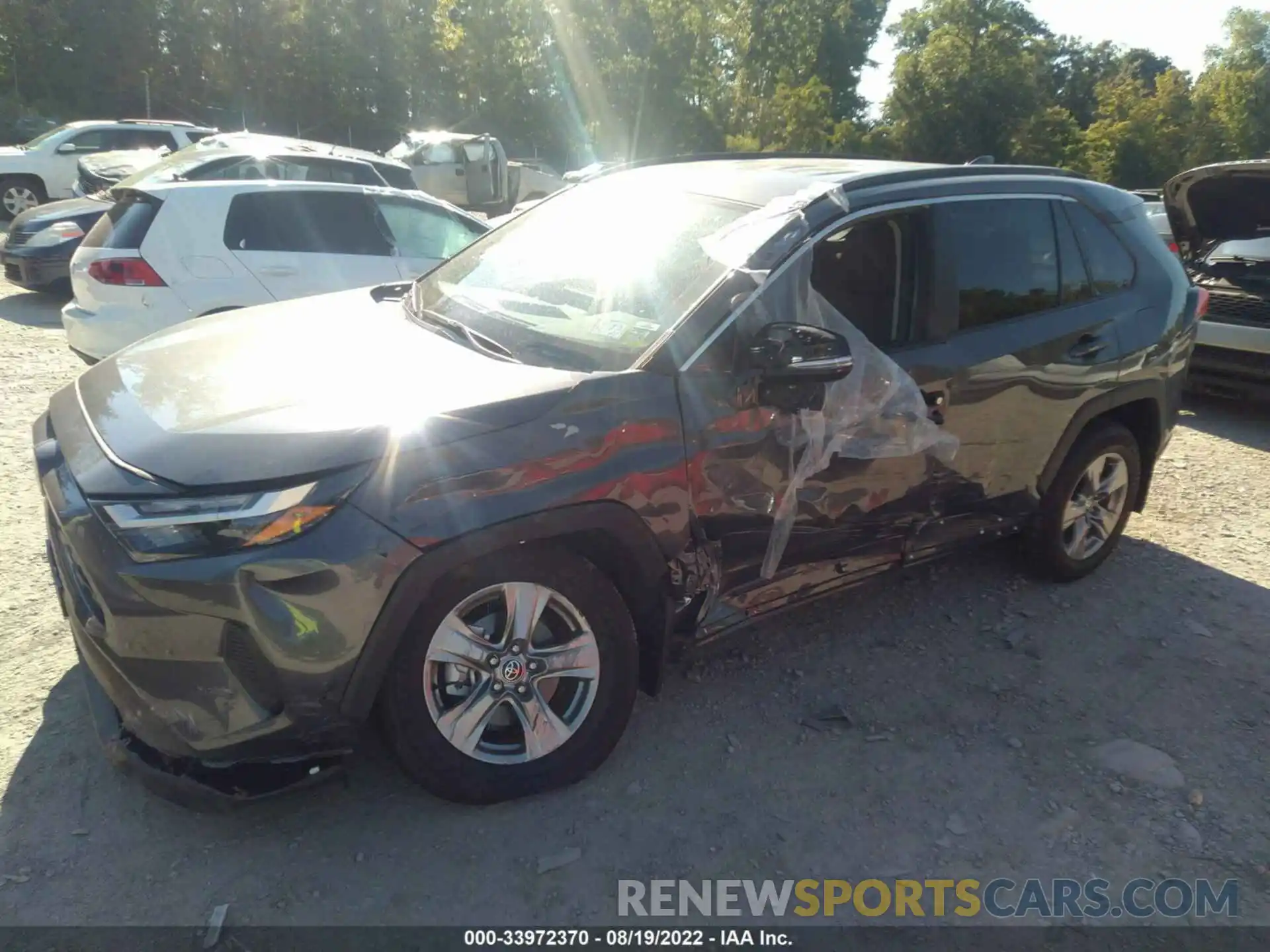 2 Photograph of a damaged car 2T3P1RFV9NC285062 TOYOTA RAV4 2022