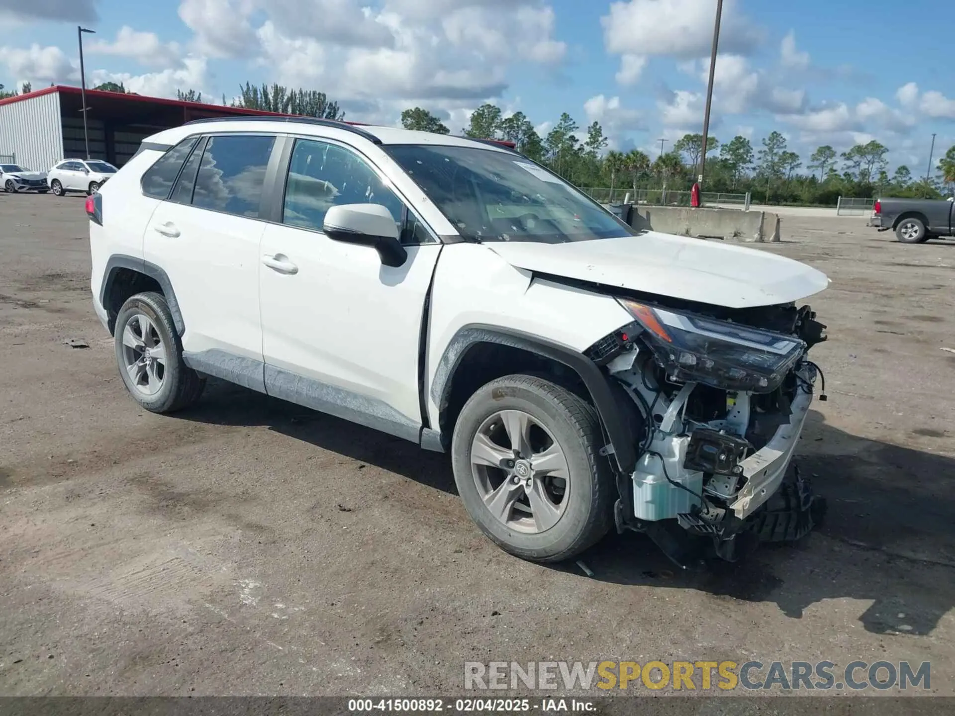 1 Photograph of a damaged car 2T3P1RFV9NW266137 TOYOTA RAV4 2022