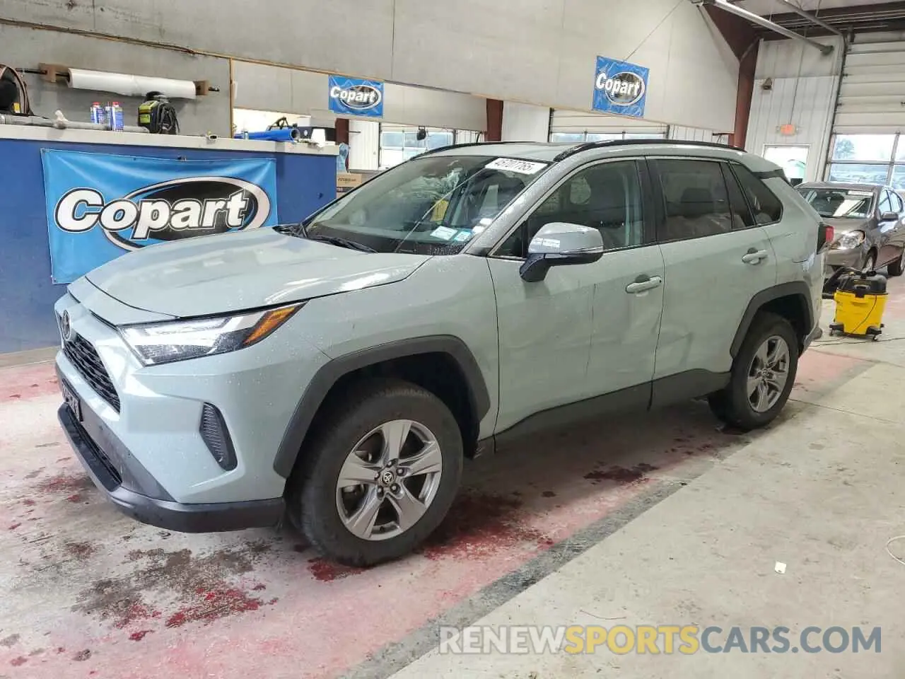 1 Photograph of a damaged car 2T3P1RFV9NW283682 TOYOTA RAV4 2022