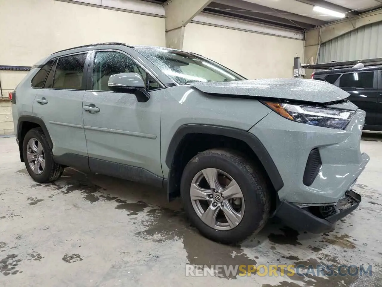4 Photograph of a damaged car 2T3P1RFV9NW294908 TOYOTA RAV4 2022