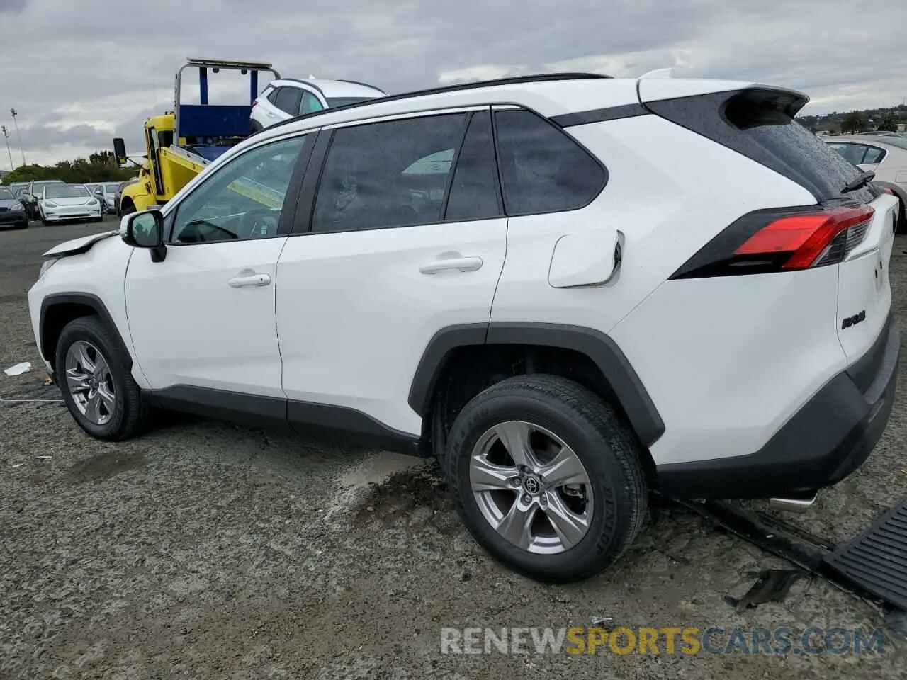 2 Photograph of a damaged car 2T3P1RFVXNC257349 TOYOTA RAV4 2022