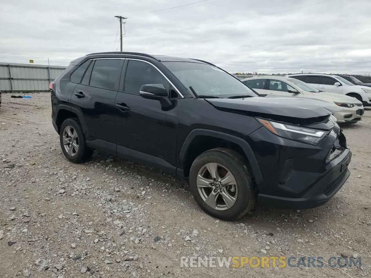 4 Photograph of a damaged car 2T3P1RFVXNC277598 TOYOTA RAV4 2022